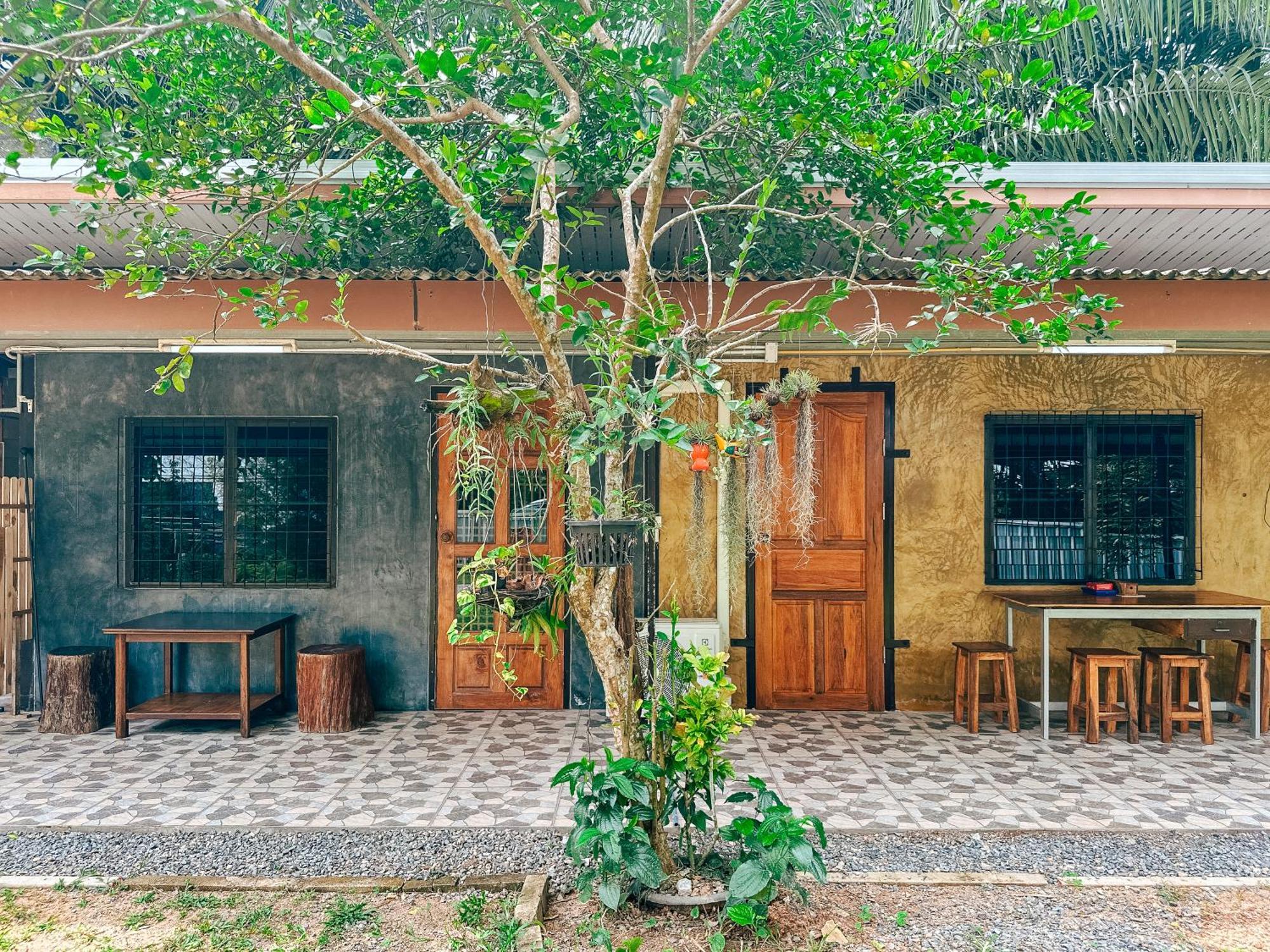Baan Panmala Guesthouse - Ao Luek, Krabi ภายนอก รูปภาพ